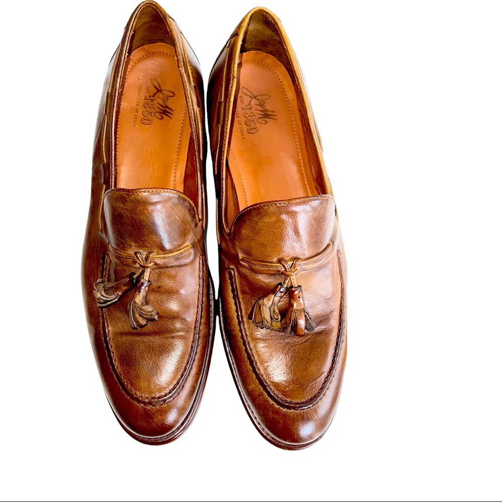 Beautiful brown Johnston & Murphy Hayes Tassel Loafer